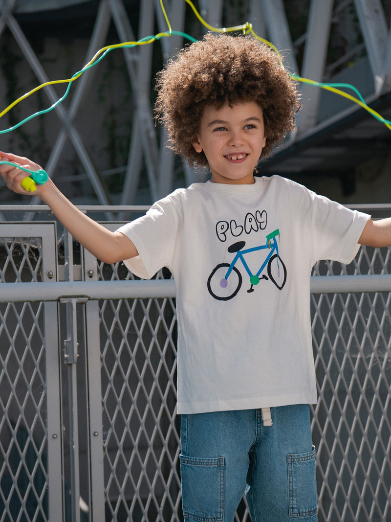 T-shirt écru à animation vélo pour garçon