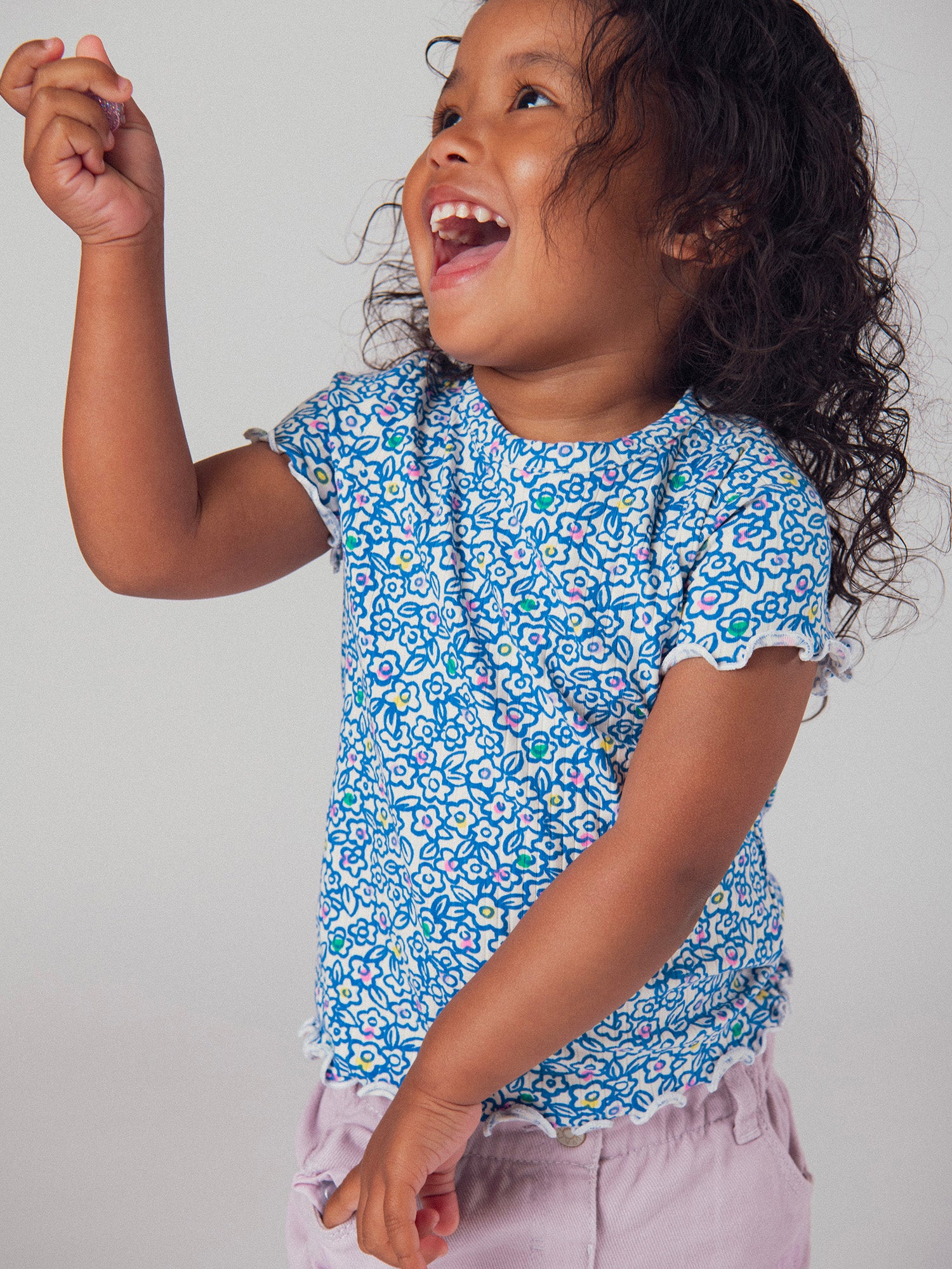 Tee-shirt à fleurs bleu pour bébé fille