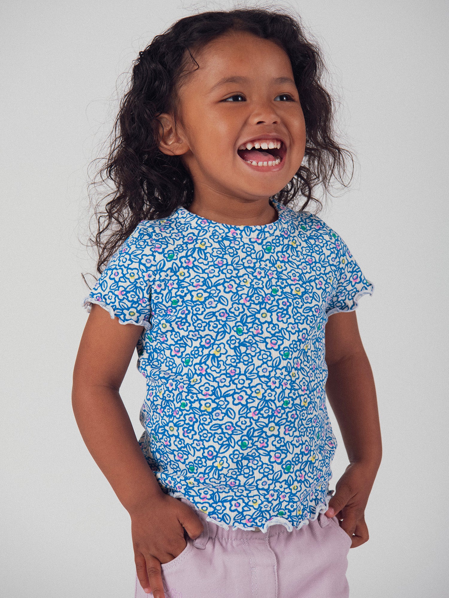 Tee-shirt à fleurs bleu pour bébé fille