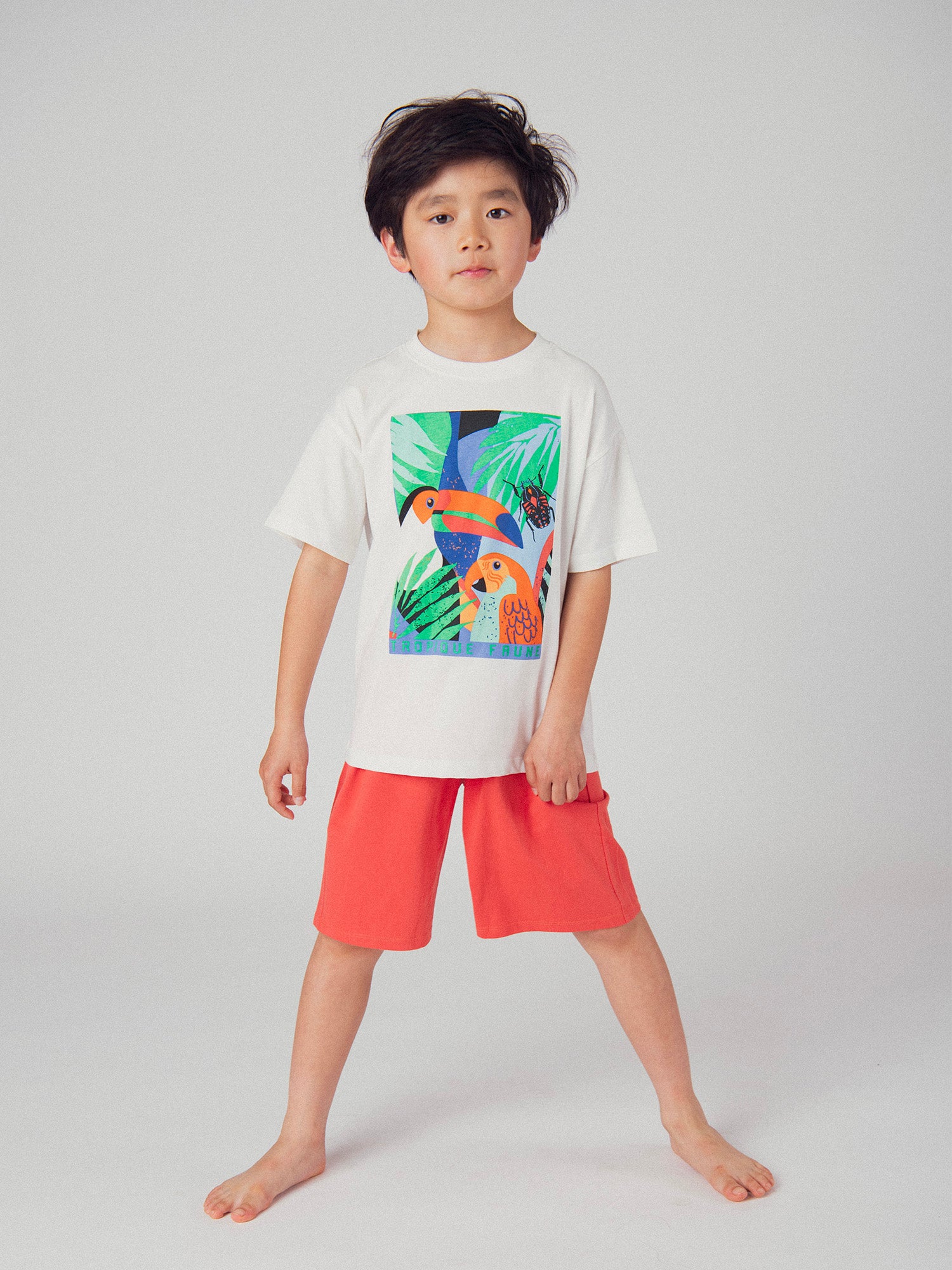 Ensemble t-shirt écru et short rouge avec animation pour garçon