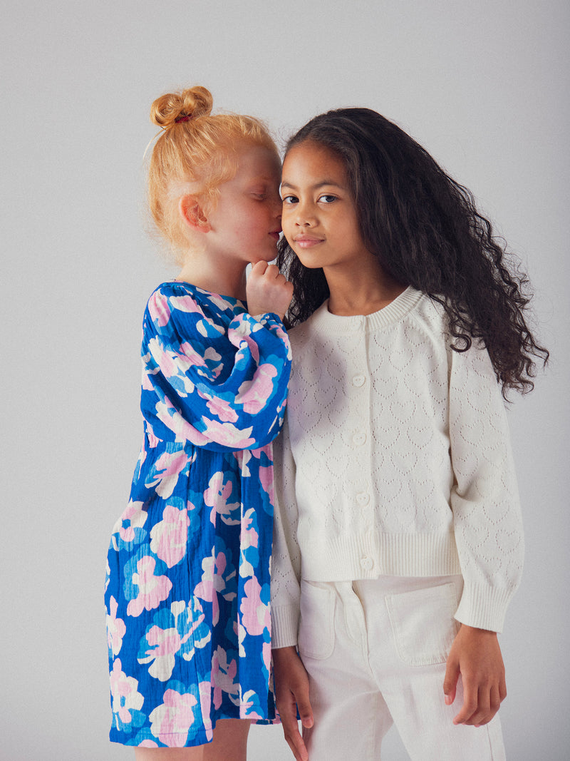 Cardigan blanc cassé ajourée coeur pour fille