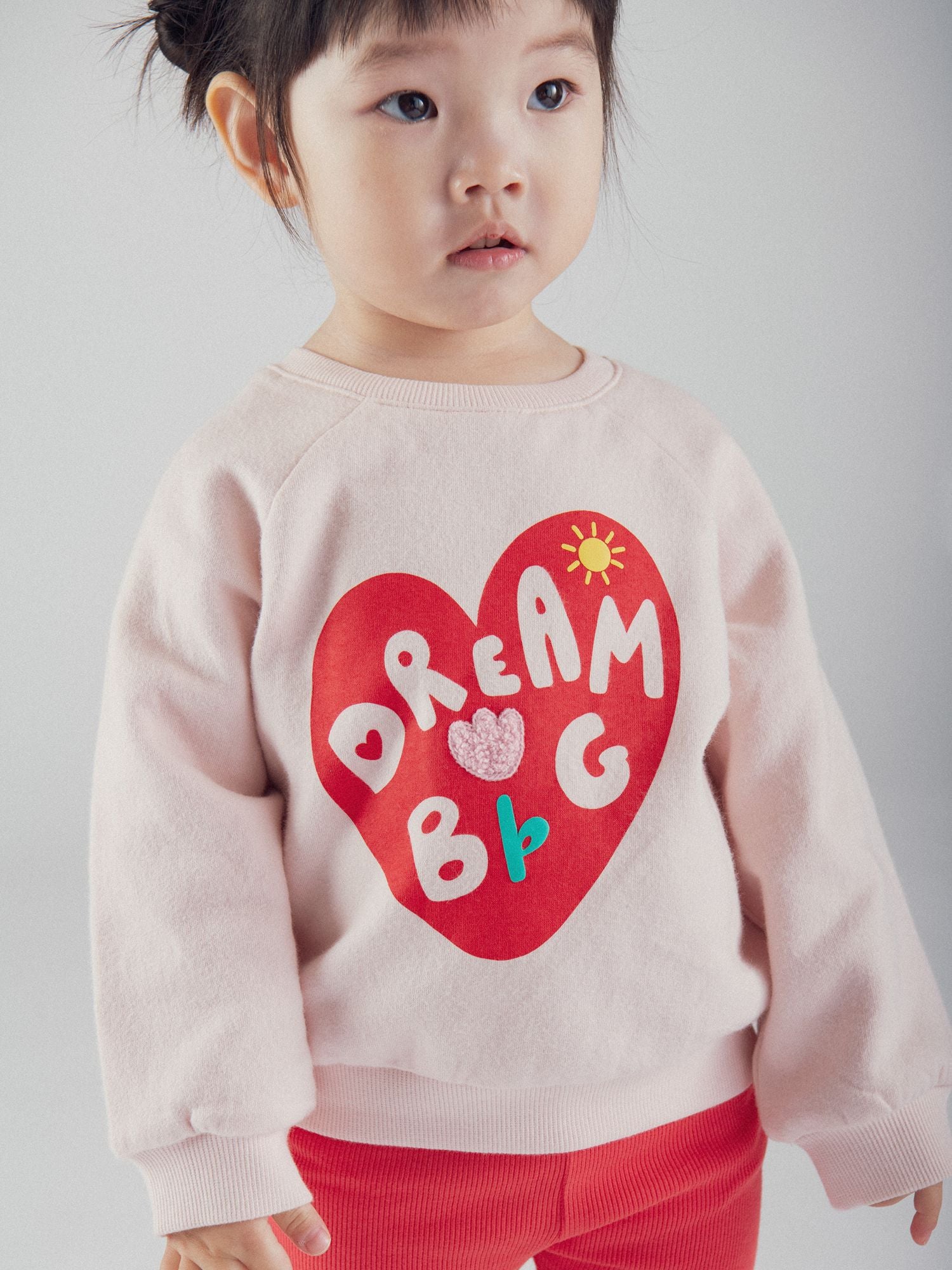 Ensemble motif cœur pour bébé fille