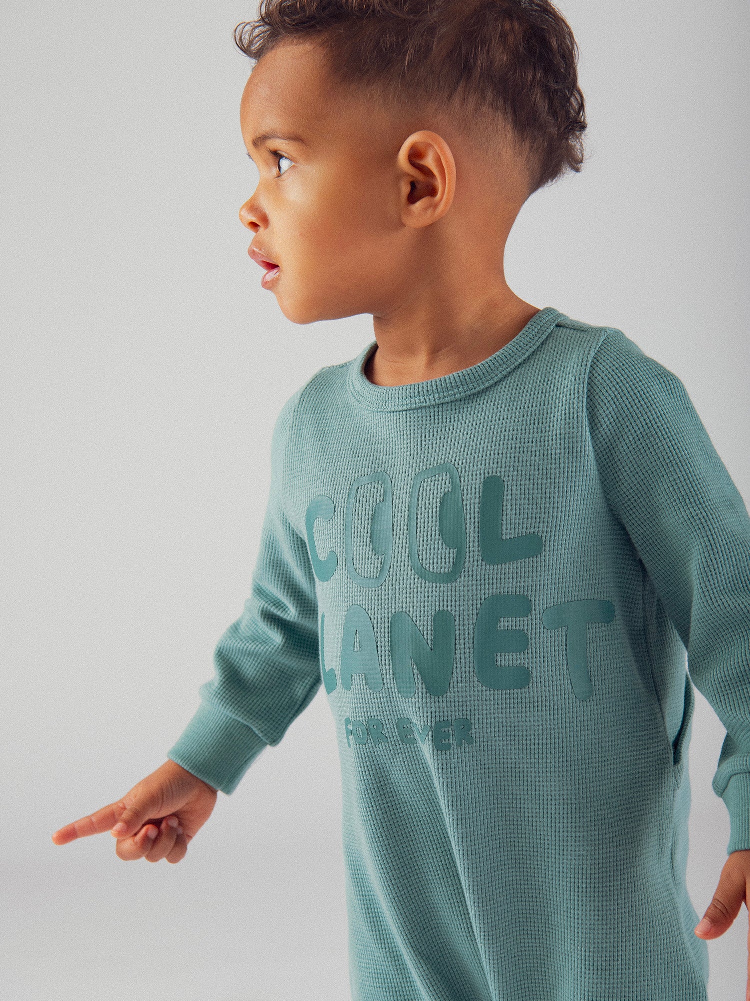 Grenouillère vert "Good Vibes" en maille gaufrée pour bébé garçon