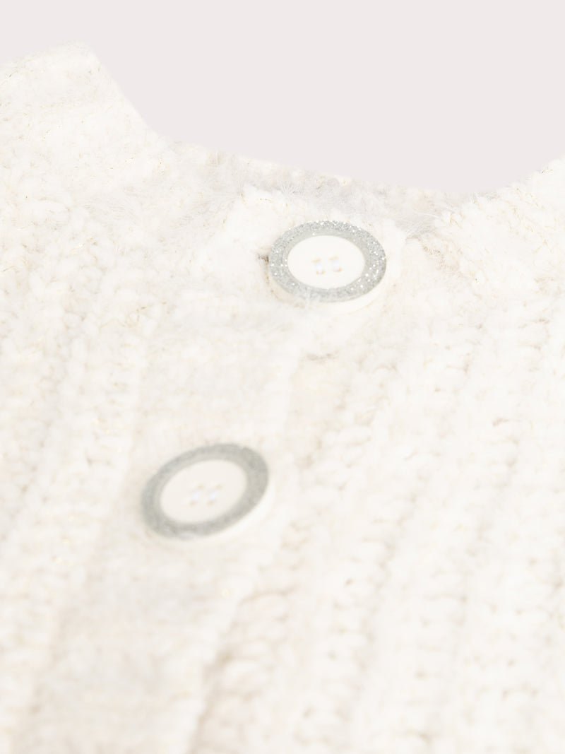 tmp/74793746682/products/3e435d00-ee8d-4430-8129-5384038bf888/24W901H4CAR_001_125dd6c7ff-6407-4ef7-b257-4b91d386dbe6.jpg