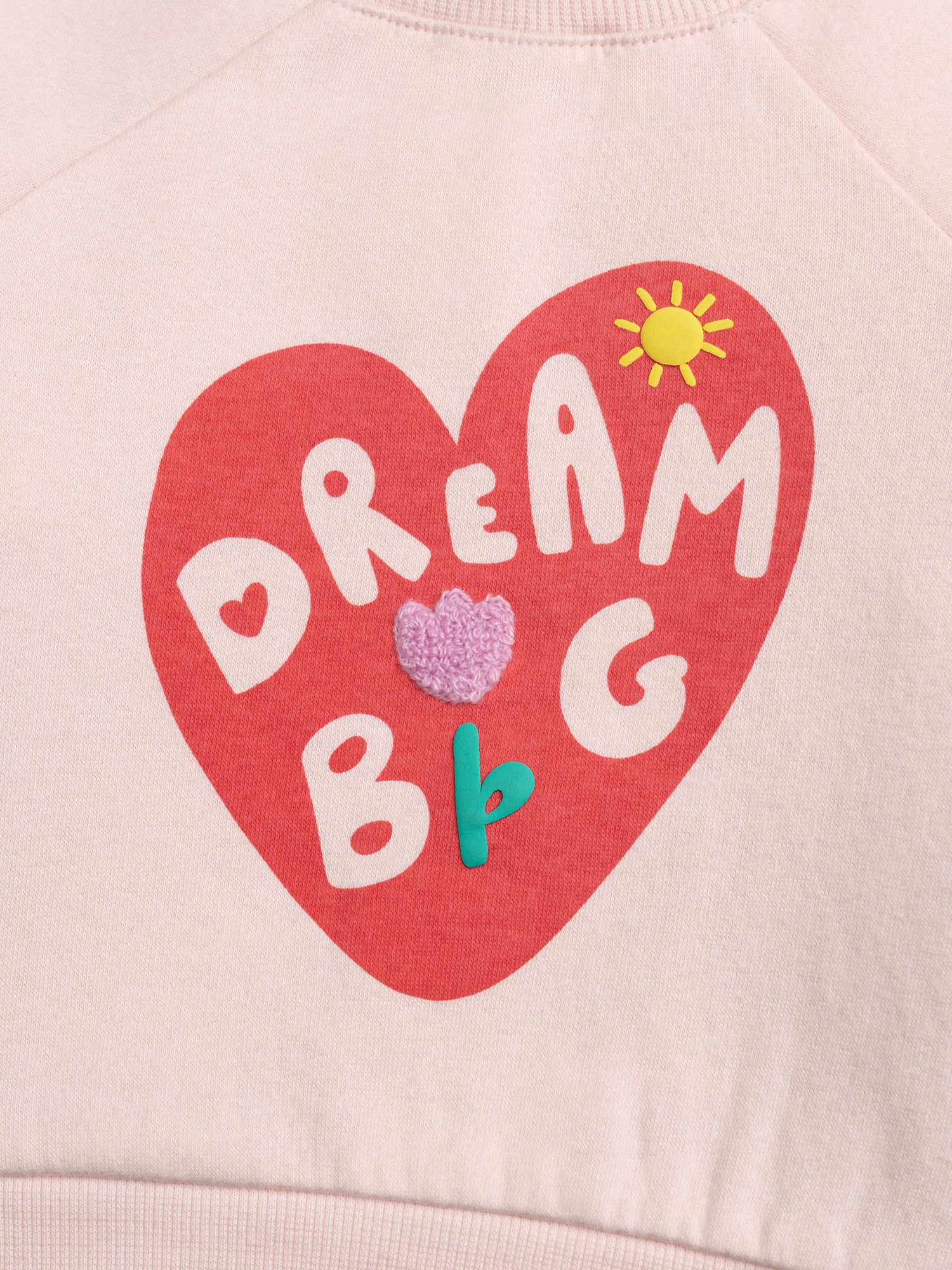 Ensemble motif cœur pour bébé fille