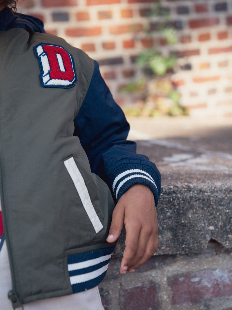 Blouson colorblock à capuche pour garçon
