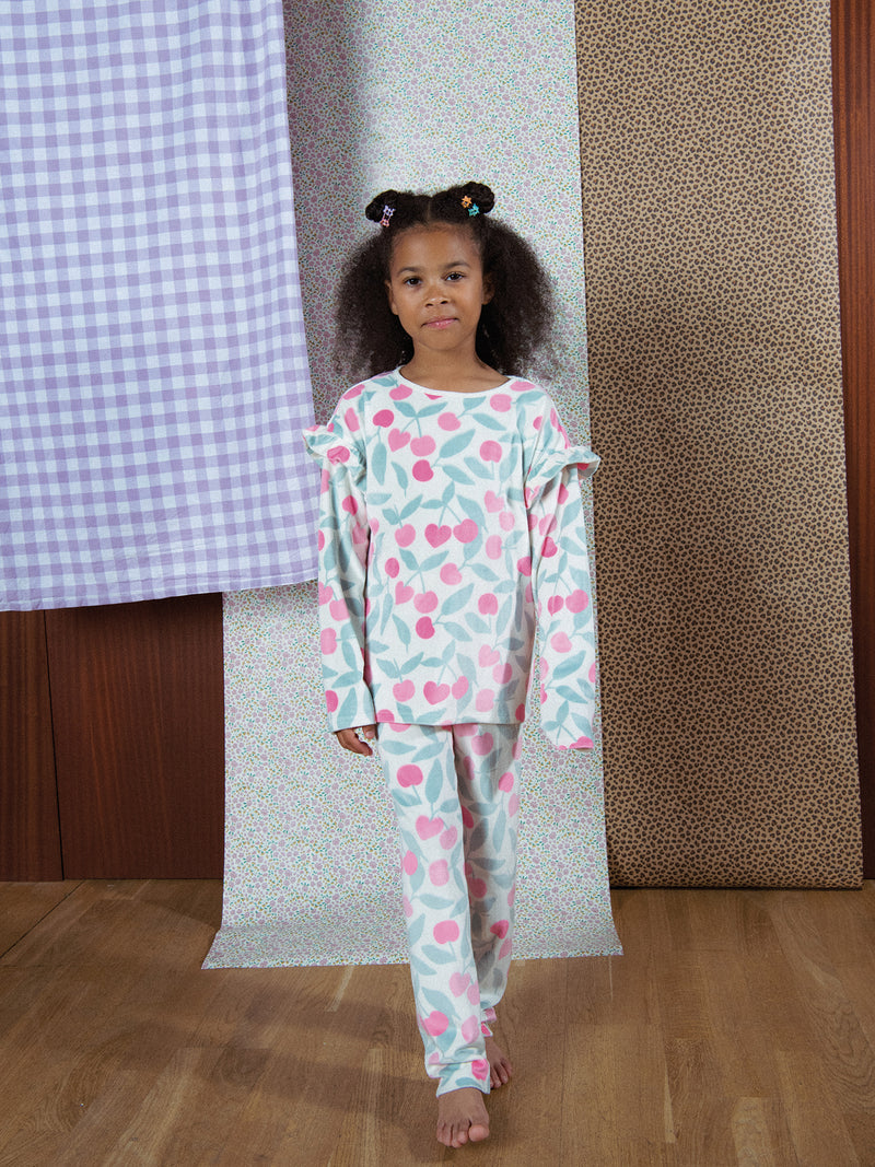 Pyjama volanté en velours ultra-doux écru motif cerises & détails fluo pour enfant fille