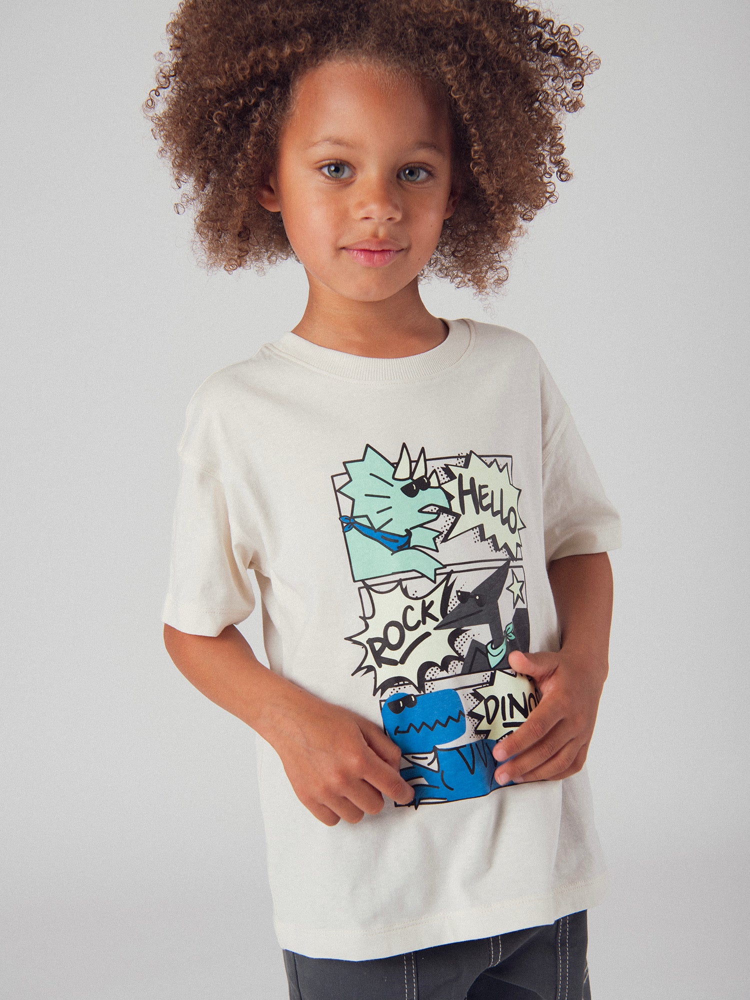 T-shirt écru animation BD dinosaures pour garçon